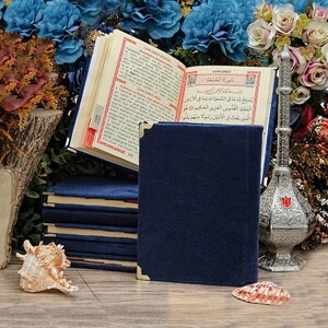  Kadife Yasin Kitabı (Çanta Boy), İnci Tesbih, Asetat Kutulu (17×15 cm 200 gr) Mevlid Seti-Lacivert