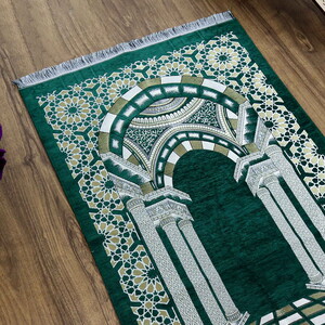  Medine Lüks Şönil Seccade Yeşil (66x116cm) 520 gr