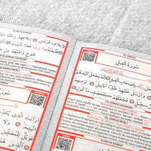  Hediyelik Yasin Kitabı 10 Adet Çanta Boy 80 Sayfa, 99'lu Kokulu Tesbih ve Tül Süslemeli Ekonomik Mevlid Paketi - Kabe