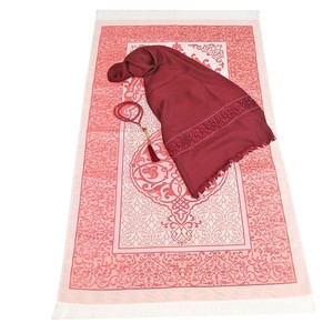  Hediyelik Seccade, Şal, İnci Tesbih, Asetat Kutulu (26×23 cm 450 gr) Set-Bordo